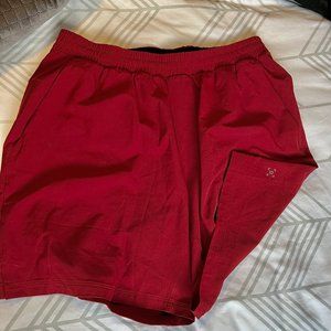 Lululemon Channel Cross Short *7"